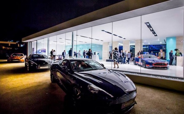 Ultimate Evolution Tour 0 600x374 at Gallery: Aston Martin Ultimate Evolution Tour