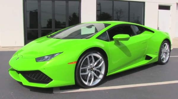 verde mantis huracan 1 600x333 at Up Close with a Verde Mantis Huracan