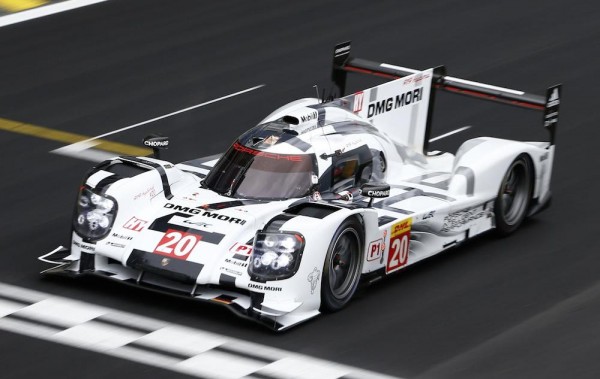 mark webber crash 1 600x379 mark webber crash 1 600x379 at Update: Mark Webber Is OK But Under Observation