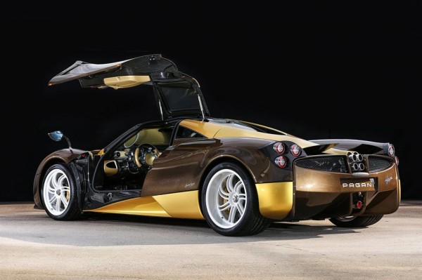 Brown Gold Pagani Huayra 00 600x399 at Unique Brown and Gold Pagani Huayra for Japan