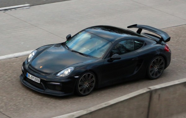 Porsche Cayman GT4 1 600x380 at Porsche Cayman GT4 Spotted on the Autobahn
