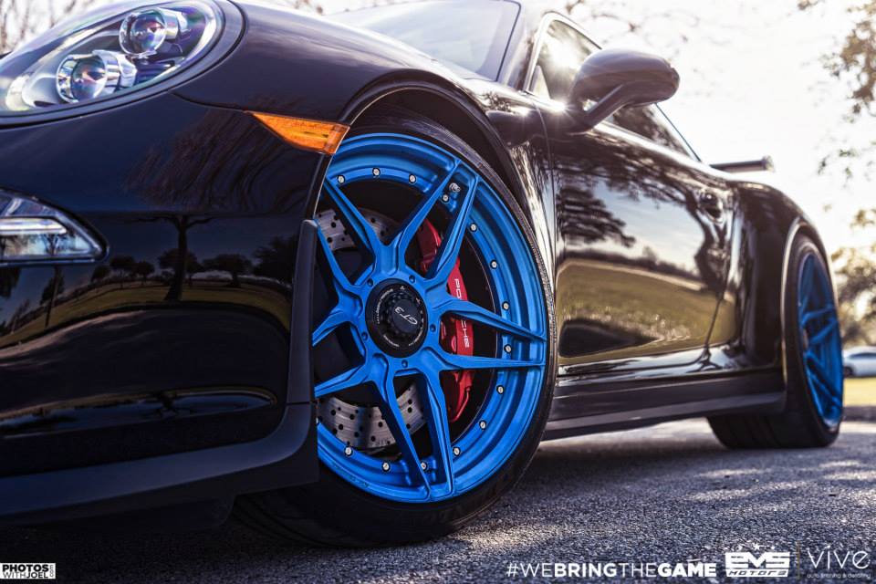 Porsche 911 GT3 от EVS Motors