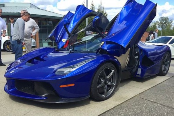 blue laferrari show 600x401 at Blue LaFerrari Shows Up at High School Car Show