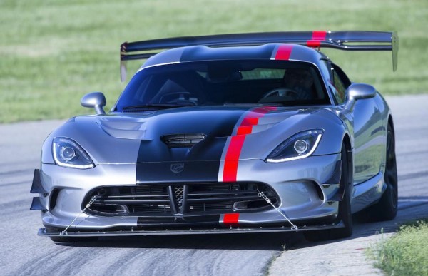 2016 Dodge Viper ACR 0 600x387 at Official: 2016 Dodge Viper ACR
