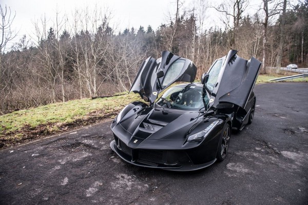 Black LaFerrari Grey 599 GTO 3 600x400 Black LaFerrari Grey 599 GTO 3 600x400 at Gallery: Black LaFerrari Meets Grey 599 GTO