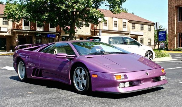 Diablo 30th Anniversary 0 600x353 at Spotlight: Lamborghini Diablo 30th Anniversary Edition