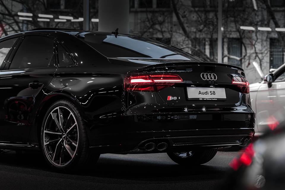 2016 Audi S8 Black Plus