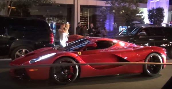 Lewis Hamilton Justin Bieber 600x311 at Lewis Hamilton Hangs Out with Justin Bieber in His LaFerrari
