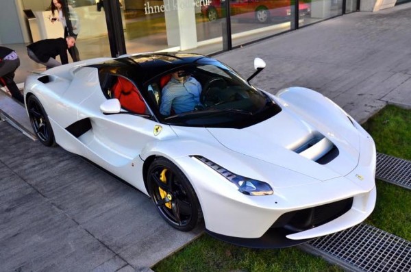 Bianco Fuji Ferrari LaFerrari 0 600x397 Bianco Fuji Ferrari LaFerrari 0 600x397 at Bianco Fuji Ferrari LaFerrari Arrive in Prague