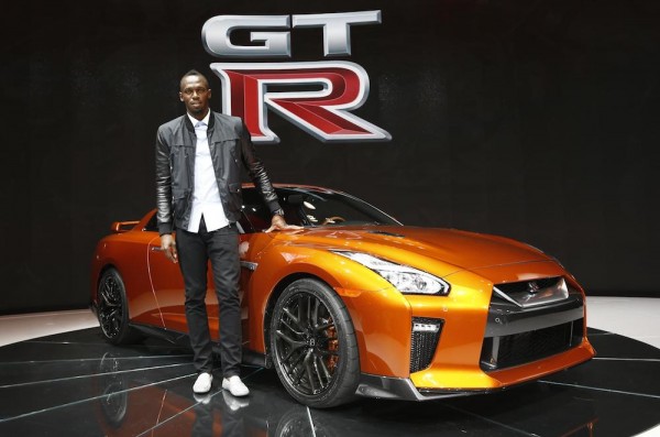 2017 Nissan GT R Bolt 0 600x397 at Usain Bolt Gives a Tour of 2017 Nissan GT R