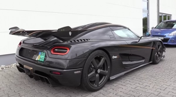 Koenigsegg One 1 Ring 600x331 at Koenigsegg One:1 Filmed at the Nurburgring