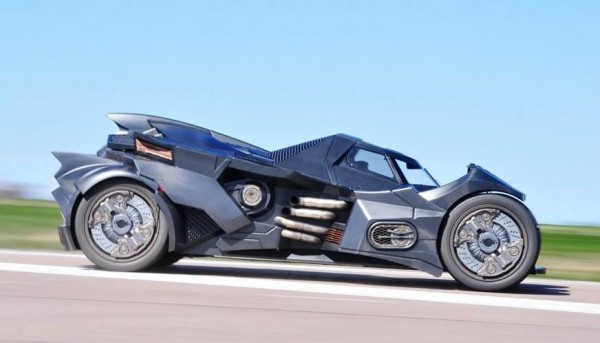 Team Galag Batmobile Tumbler 0 600x343 at Up Close with Team Galag “Arkham Knight” Batmobile