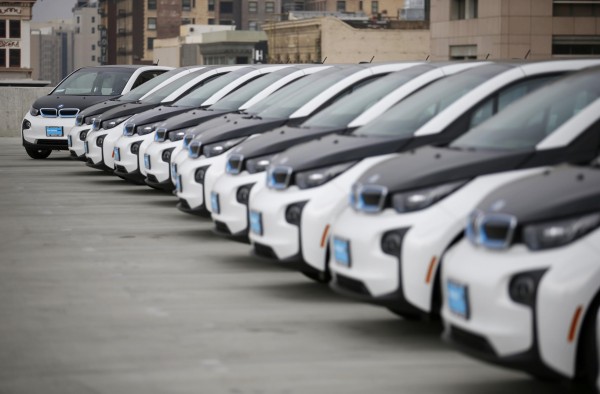 BMW i3 Police Cars 2 600x394 BMW i3 Police Cars 2 600x394 at LAPD Orders a 100 BMW i3 Police Cars