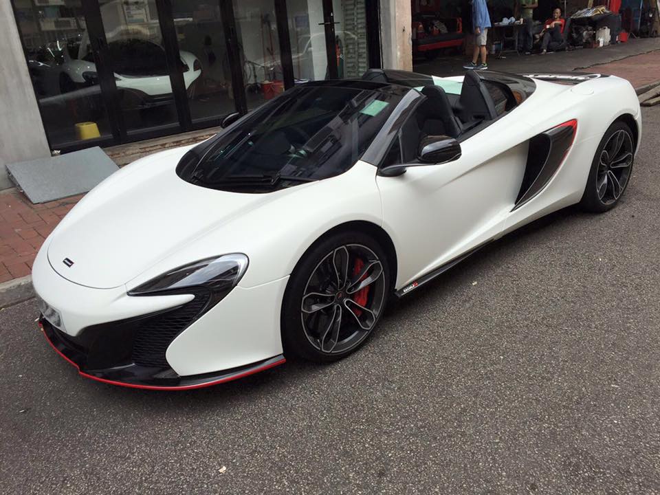 Matte-White-McLaren-650S-03.jpg