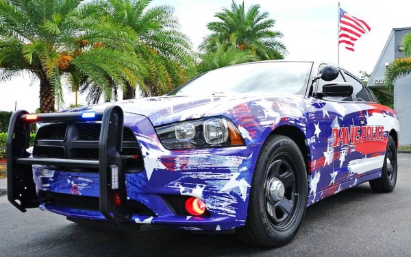 Charger 4th of July 0 600x375 at Dodge Charger Police Car Gets 4th of July Wrap