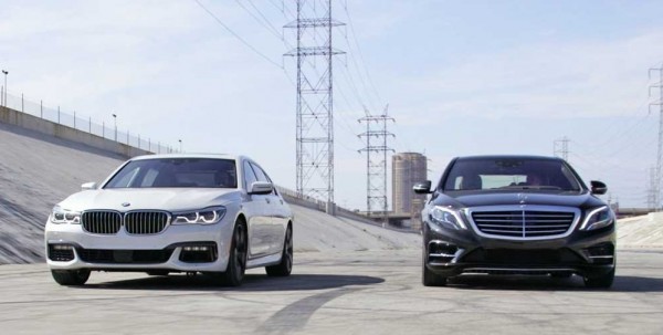 750 vs 550 600x303 at Super Sedan Battle: BMW 750i vs Mercedes S550
