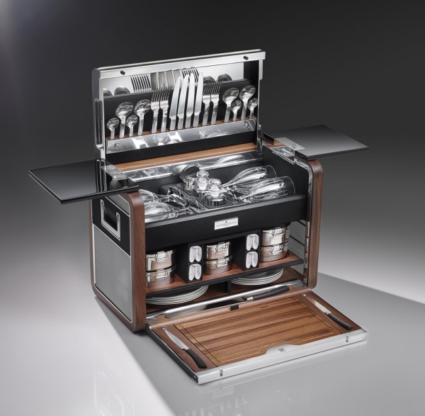 Rolls Royce Phantom Zenith Picnic Hamper 3 600x587 at Rolls Royce Phantom Zenith Gets its Own Picnic Hamper