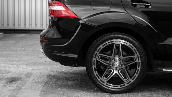 Kahn Design Mercedes ML 3 600x337 Kahn Design Mercedes ML 3 600x337 at Mercedes ML Customized by Kahn Design