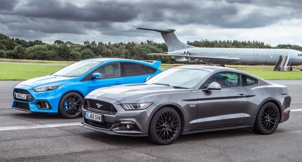 Focus vs Mustang 600x322 at Drag Race: Ford Focus RS Takes on Mustang GT