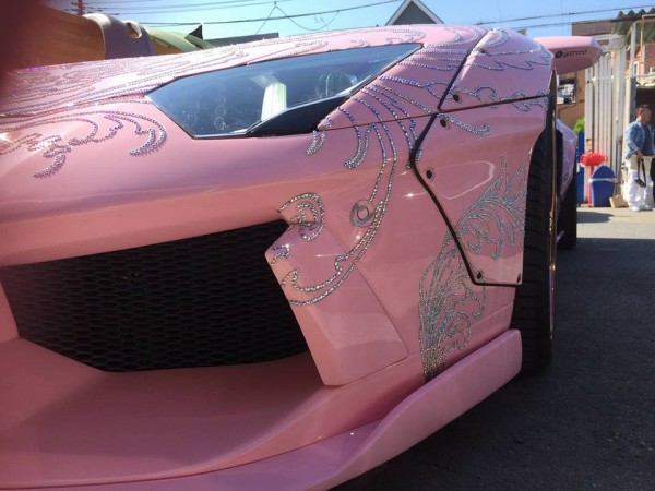 Liberty Walk Lamborghini Aventador God Hand 3 600x450 Liberty Walk Lamborghini Aventador God Hand 3 600x450 at Another Insane Liberty Walk Lamborghini Aventador by God Hand