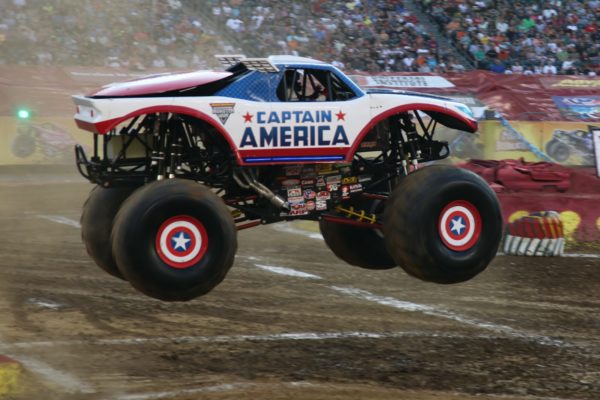 Hot wheels monster truck captain america 600x400 at Monster Trucks Passion for Off Road Adventure