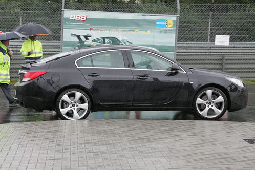 Opel Insignia Sport. Spyshots: Opel Insignia OPC