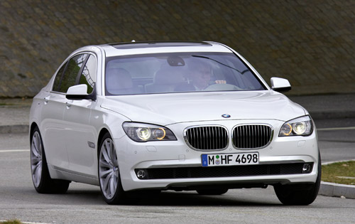 2010 BMW 760Li Front View