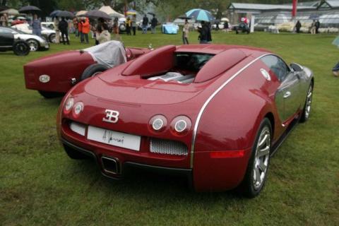 veyron centenario bugatti villa deste 6 at Bugatti Veyron Centenaire   Live form Villa dEste