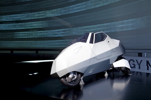 BMW simple at Video: BMW Simple concept