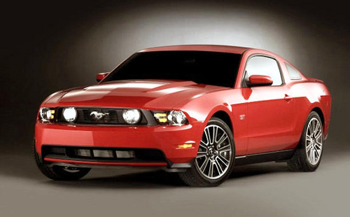 2010 mustang at 2011 Ford Mustang gets a new efficient V6