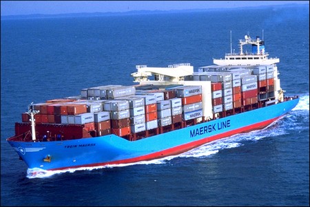 Container Shipping at Methods of Shipping Used by an Auto Transporter