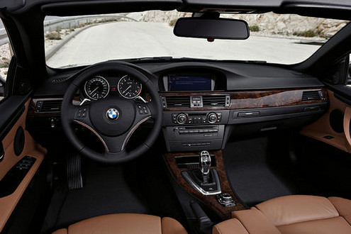 2011 BMW 3er 10 at 2011 BMW 3 Series Coupe & Convertible Revealed
