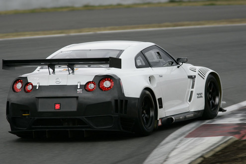 nisan gtr gt1 5 at 2010 Nissan GT R GT1 Racer