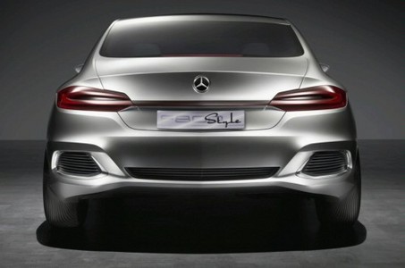 Mercedes F800 5 at Mercedes F800 Style Concept Technical Details