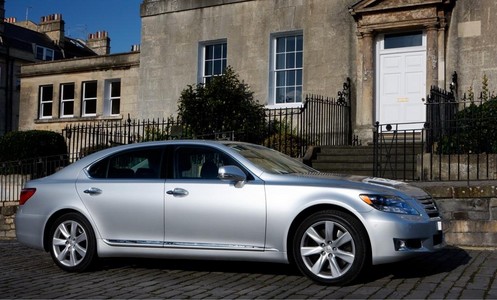 2010 Lexus LS 600h uk 2 at 2010 Lexus LS600h Gets Updated For UK