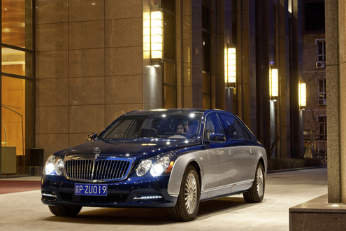 2011 maybach 6 at Update: 2011 Maybach Facelift Pictures and Video