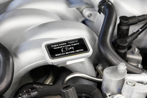 bentely v8 2 at A Deeper Look Into Bentley Mulsannes 6¾ Liter V8