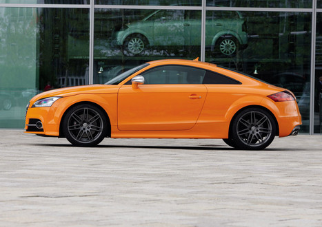 audi tts facelift orange 2 at 2011 Audi TTS Facelift In Orange