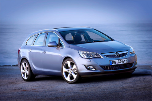 Opel Astra Sports Tourer 2 at 2011 Opel Astra Sports Tourer