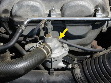 Upper Radiator Hose 1 at How to Apply a Temporary Repair for Upper Radiator Hose