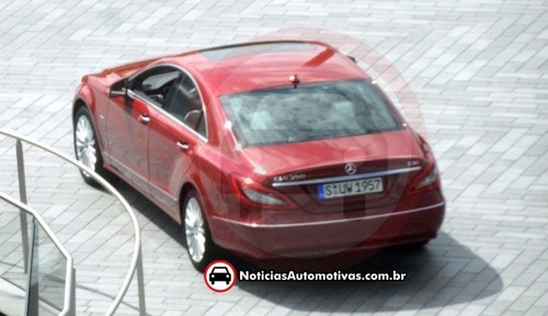 2011 mercedes cls spyshot 5 at 2011 Mercedes CLS Scooped Completely Undisguised