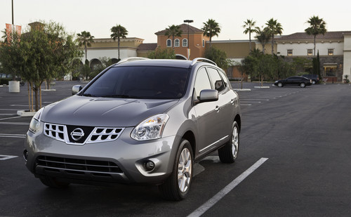 2011 nissan rogue 3 at Revised: 2011 Nissan Rogue