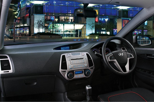 hyundai i20 2 hyundai i20 2 at Hyundai i20 Gets Updated
