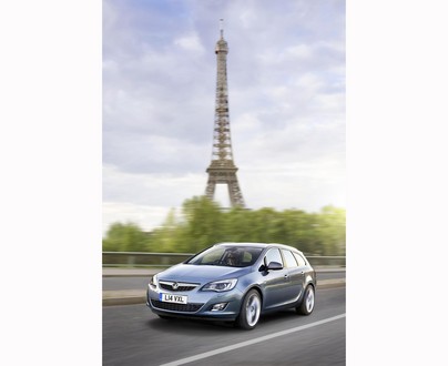 Astra Eiffel Tower at Opel/Vauxhall Lineup For 2010 Paris Motor Show