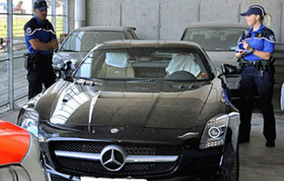 Mercedes SLS AMG impounded Mercedes SLS AMG impounded at Speeding Mercedes SLS Driver Fined $1 Million!