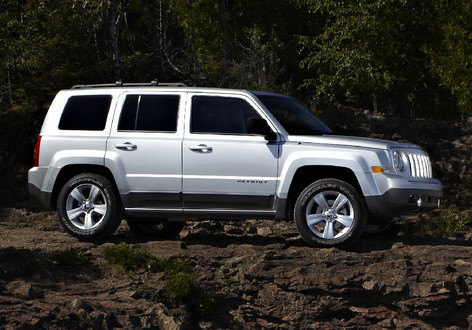 2011 Jeep Patriot 3 at 2011 Jeep Patriot Gets Updated