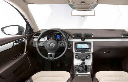 2011 vw passat 7 at 2011 VW Passat Unveiled