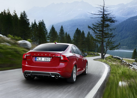 Volvo S60 R Design 3 at Volvo S60 R Design 