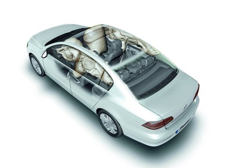 11 Volkswagen Passat 10 11 Volkswagen Passat 10 at 2011 VW Passat New Pictures and Details