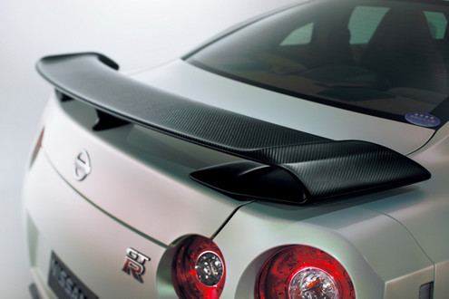 2011 nissan gt r 7 at 2011 Nissan GT R Details